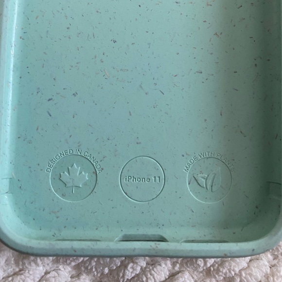 SET OF 2 PELA IPHONE 11 CASES - Picture 4 of 5